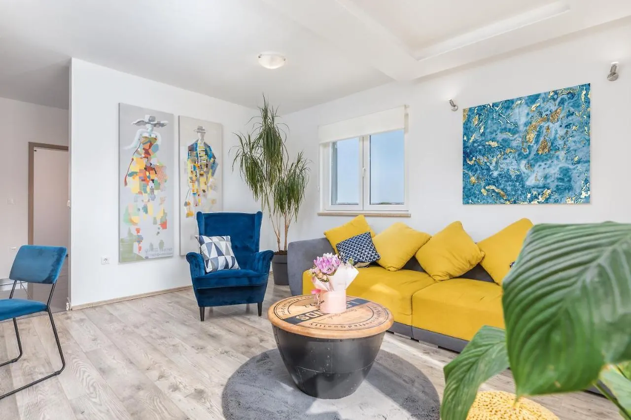 Apartman Nina Fažana 0*,  Kroatien